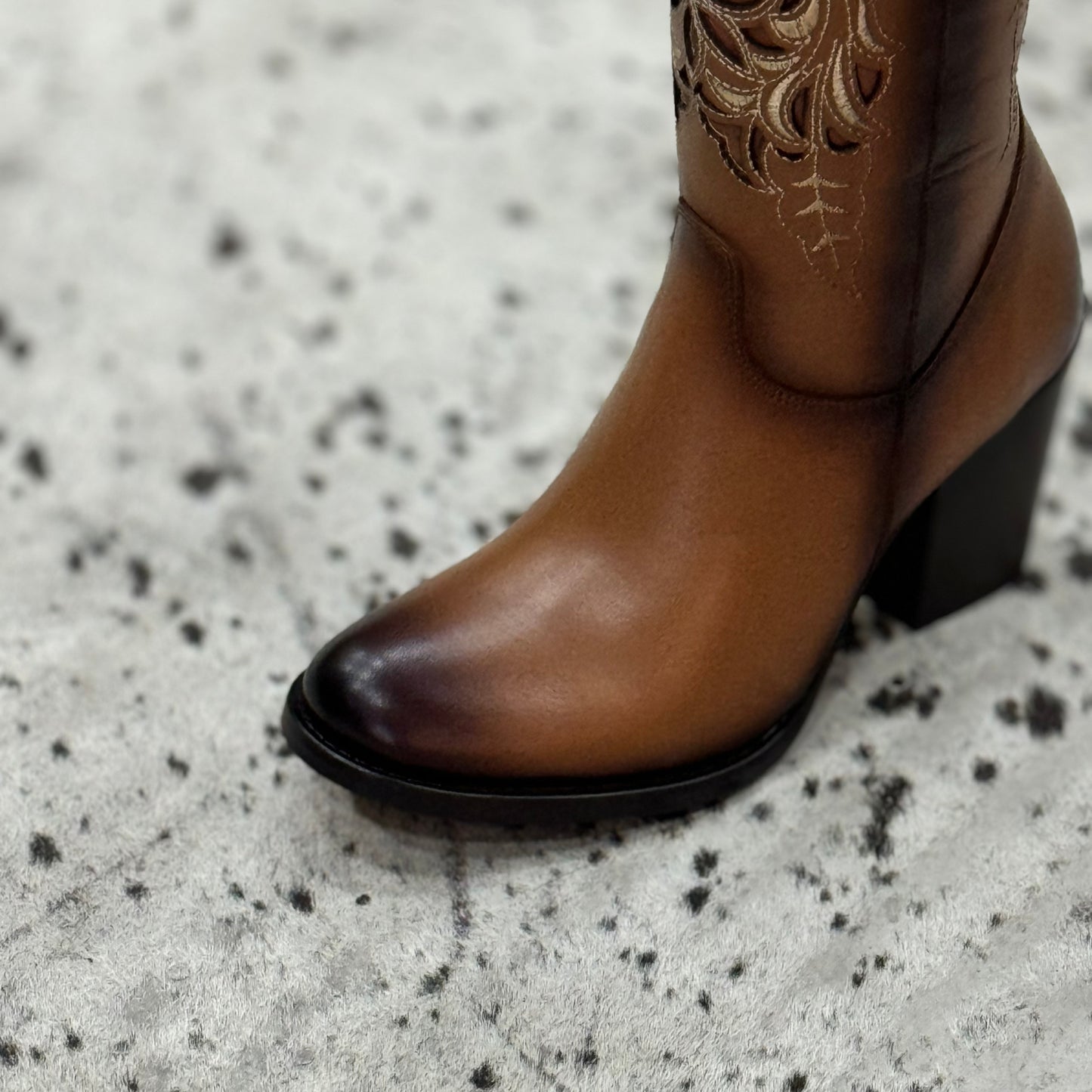 BOTA VANIDOSA MIEL TUVO ALTO