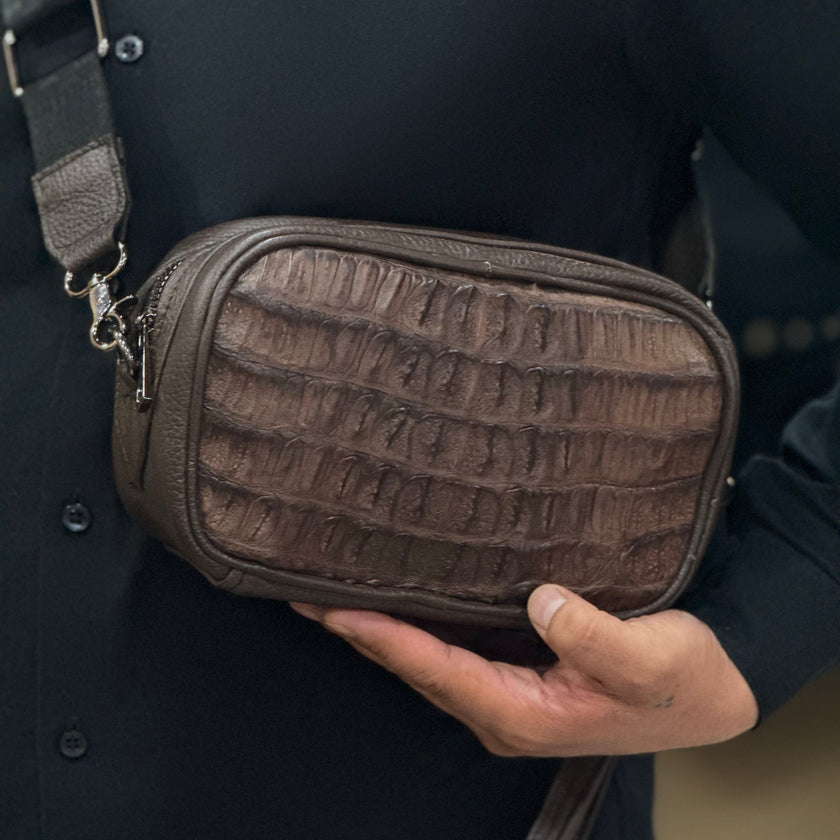 BANDOLERA COCODRILO CAFÉ