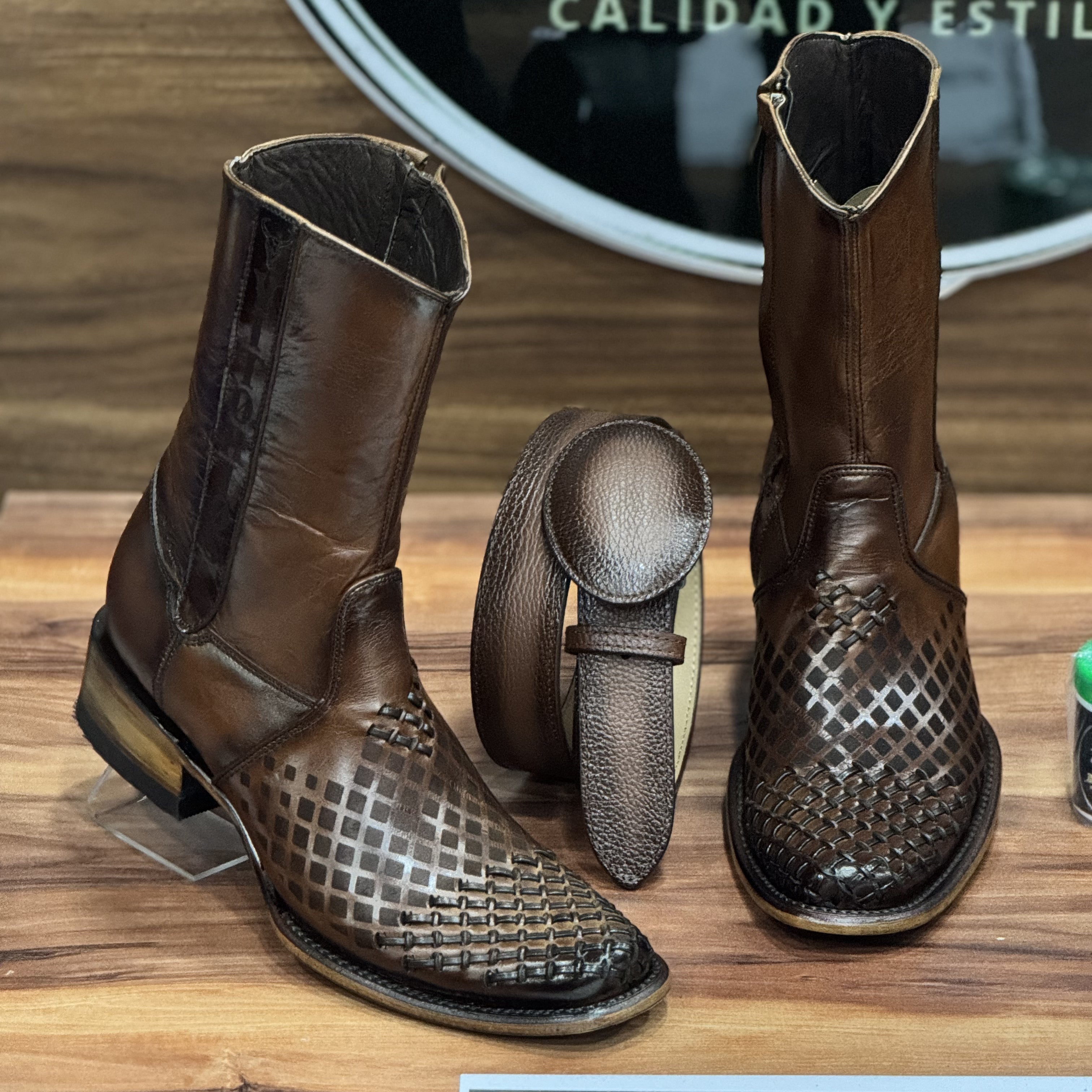 Máximo Petatillo y láser brandy