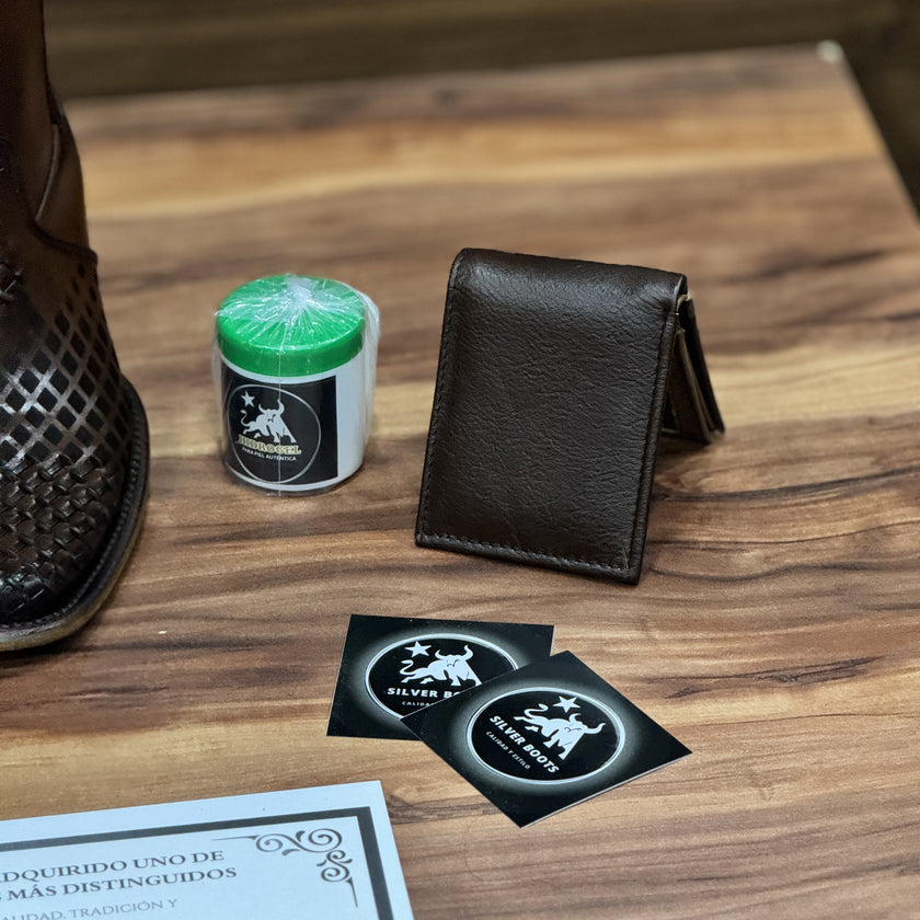 Máximo Petatillo y láser brandy